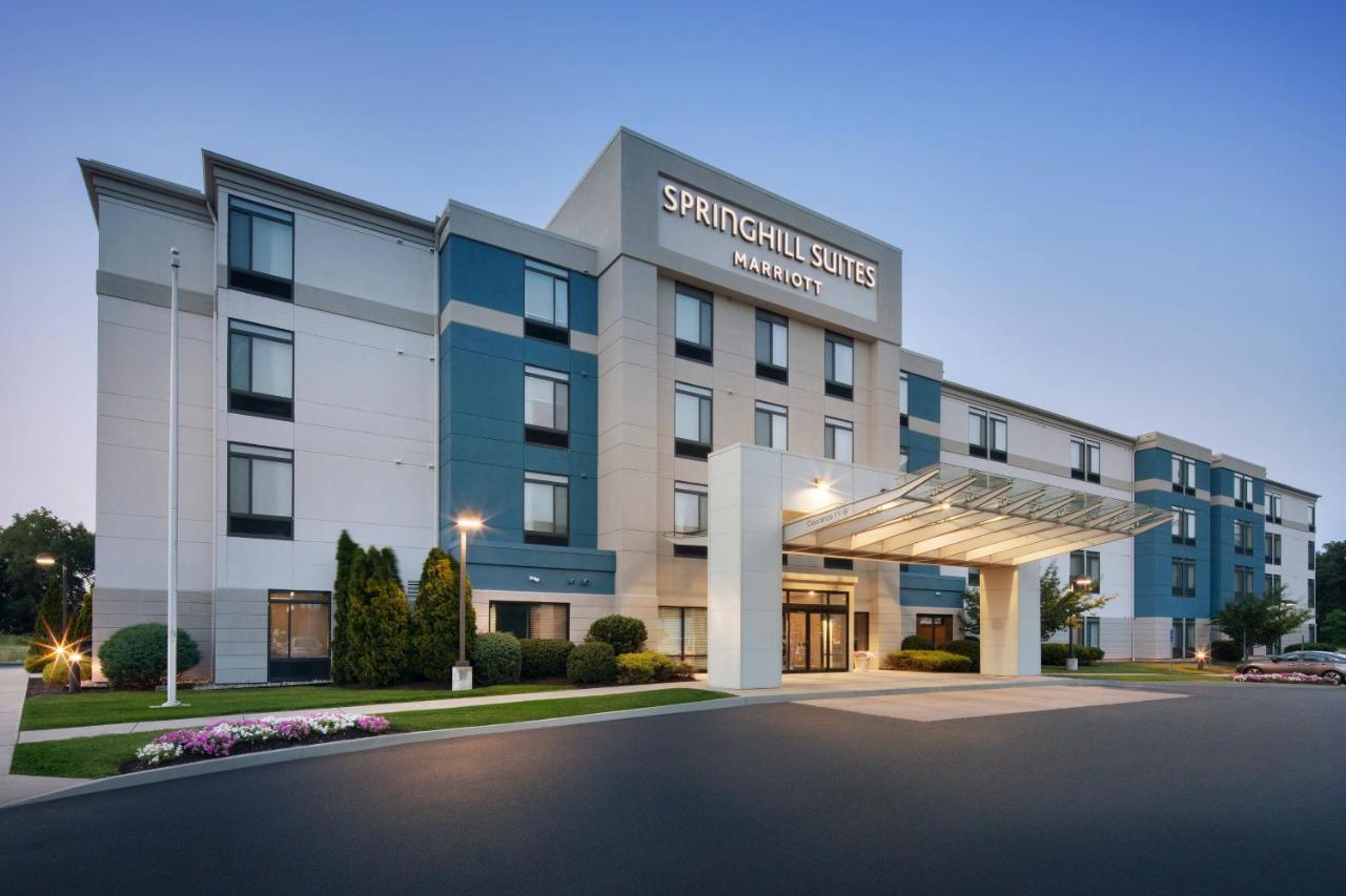 Springhill Suites Hartford Airport/Windsor Locks Εξωτερικό φωτογραφία