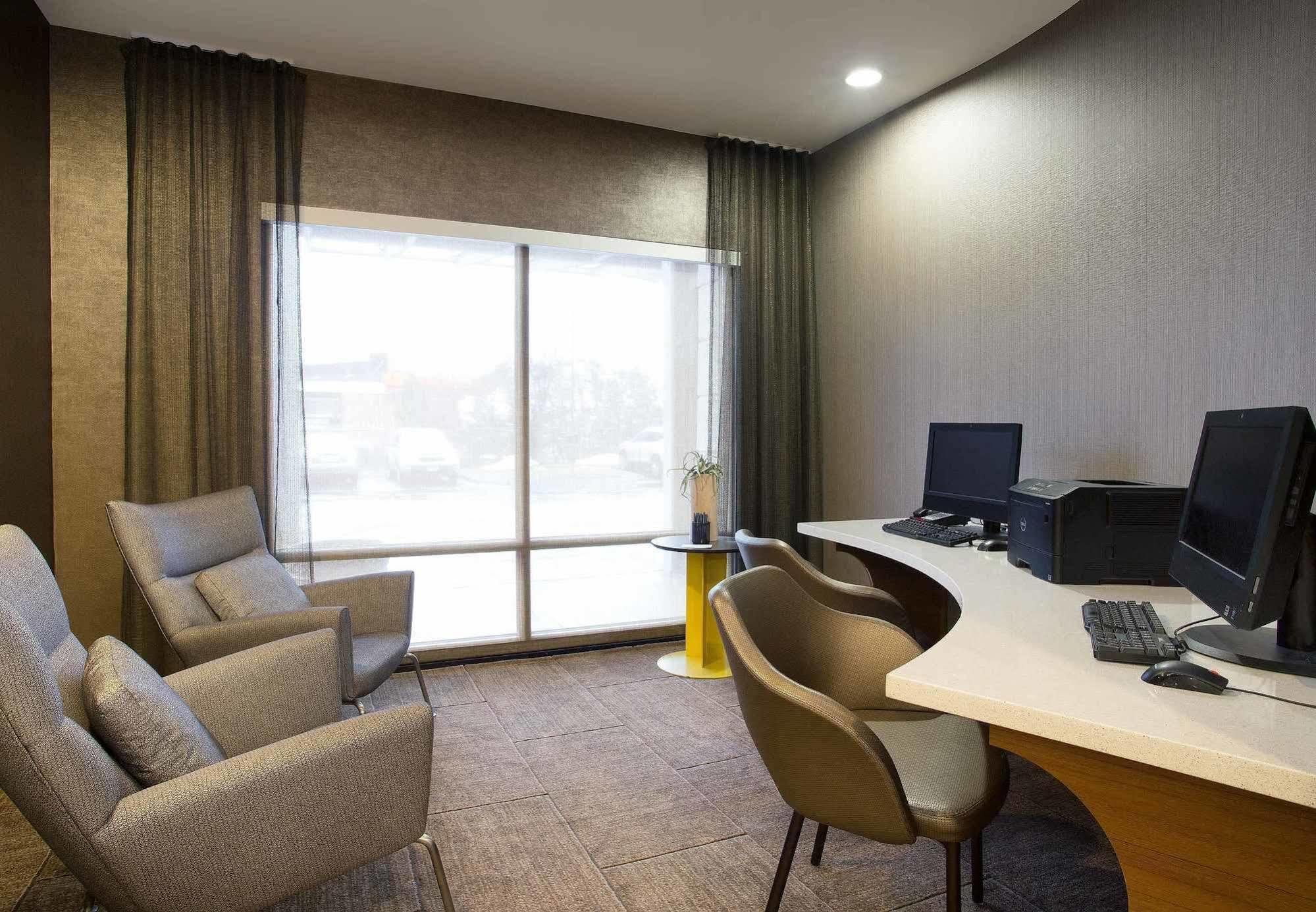 Springhill Suites Hartford Airport/Windsor Locks Εξωτερικό φωτογραφία